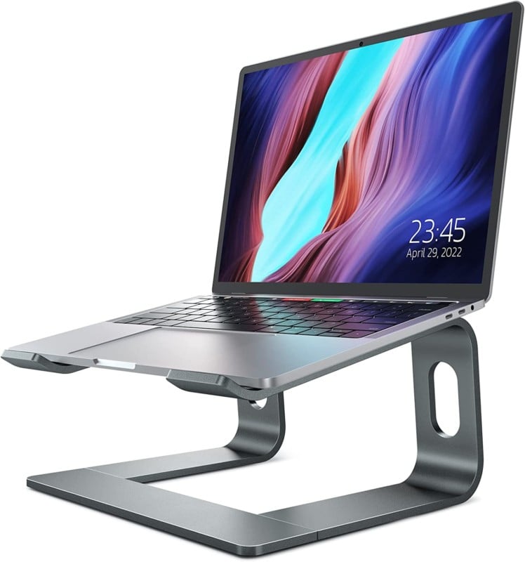 Nulaxy Laptop Riser